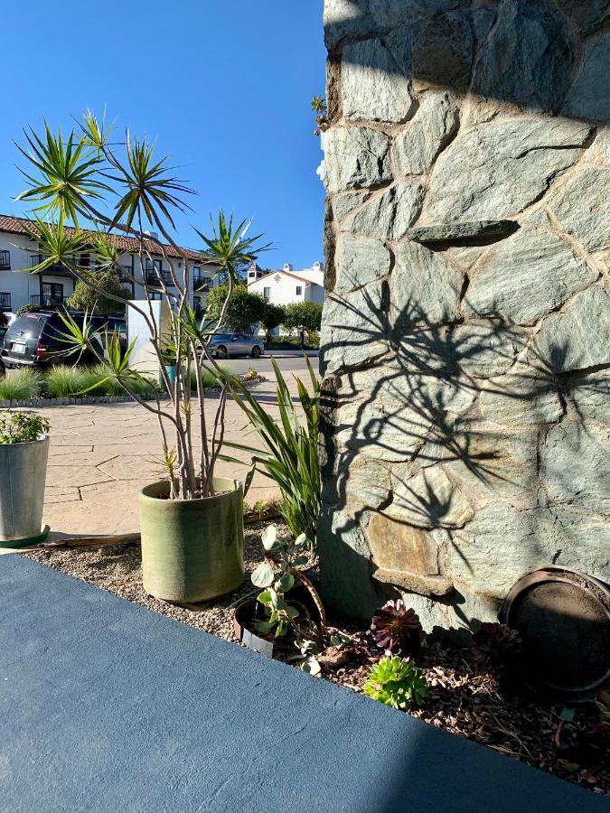 Inn At East Beach Santa Bárbara Exterior foto